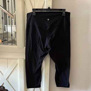Lululemon Black Cropped Leggings